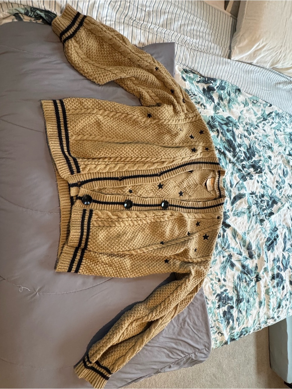 Taylor Swift Fearless cardigan M/L good condition